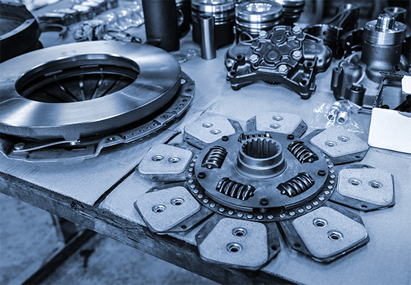 Quand vos pièces auto prennent un coup de vieux… avant vous : Quentin Bourgogne sur Unys