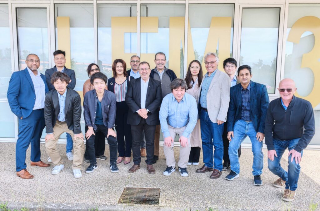 Japanese institutes NanoMaRi and AIST visit LEM3